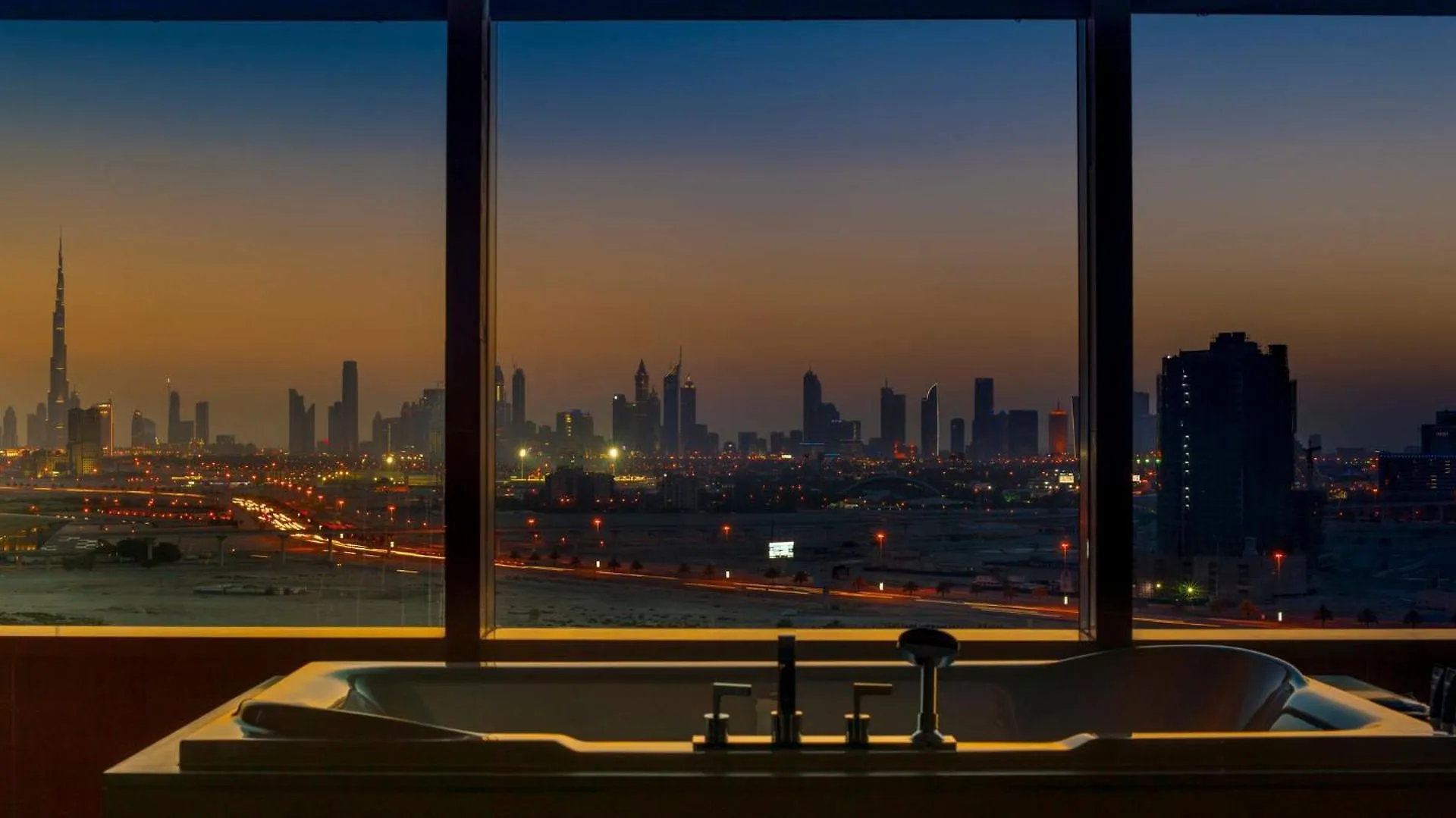 Hotel Intercontinental Dubai Festival City By Ihg