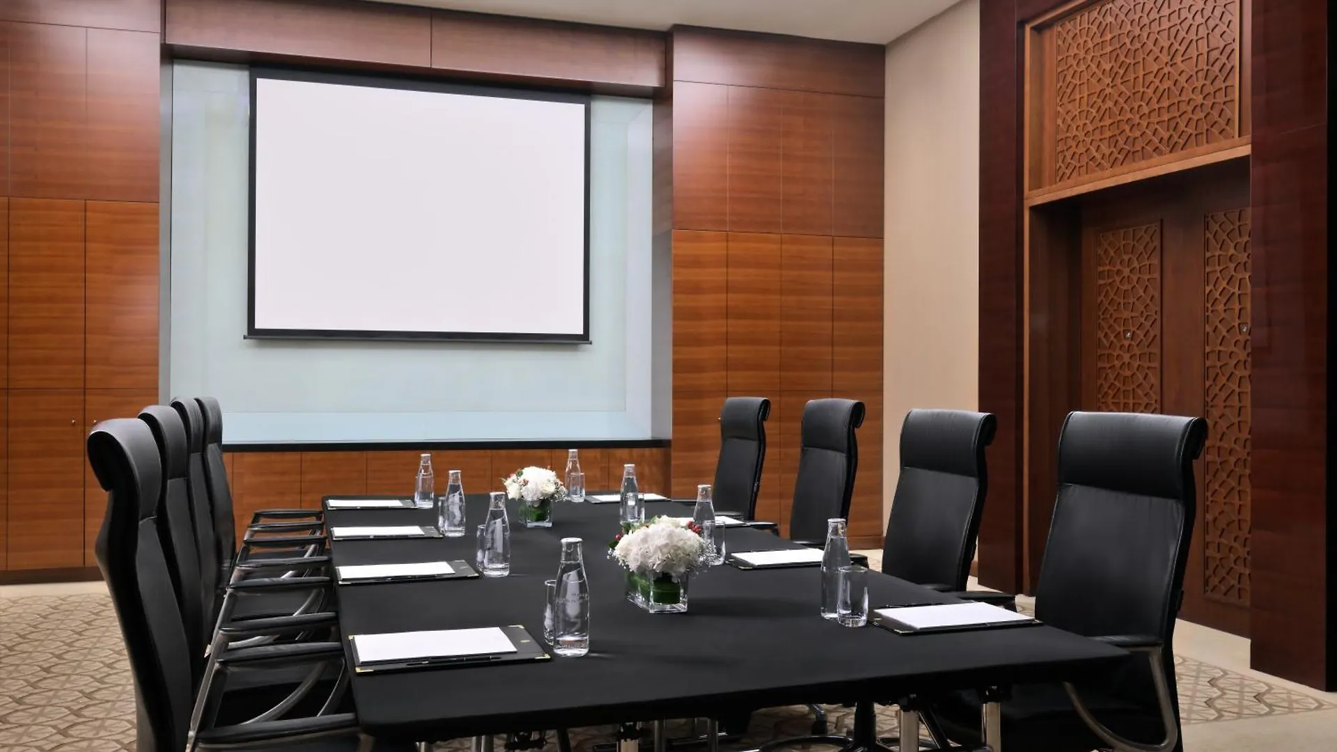 Intercontinental Dubai Festival City By Ihg Otel